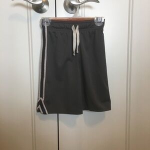 Carters boys size 6 gray athletic shorts
